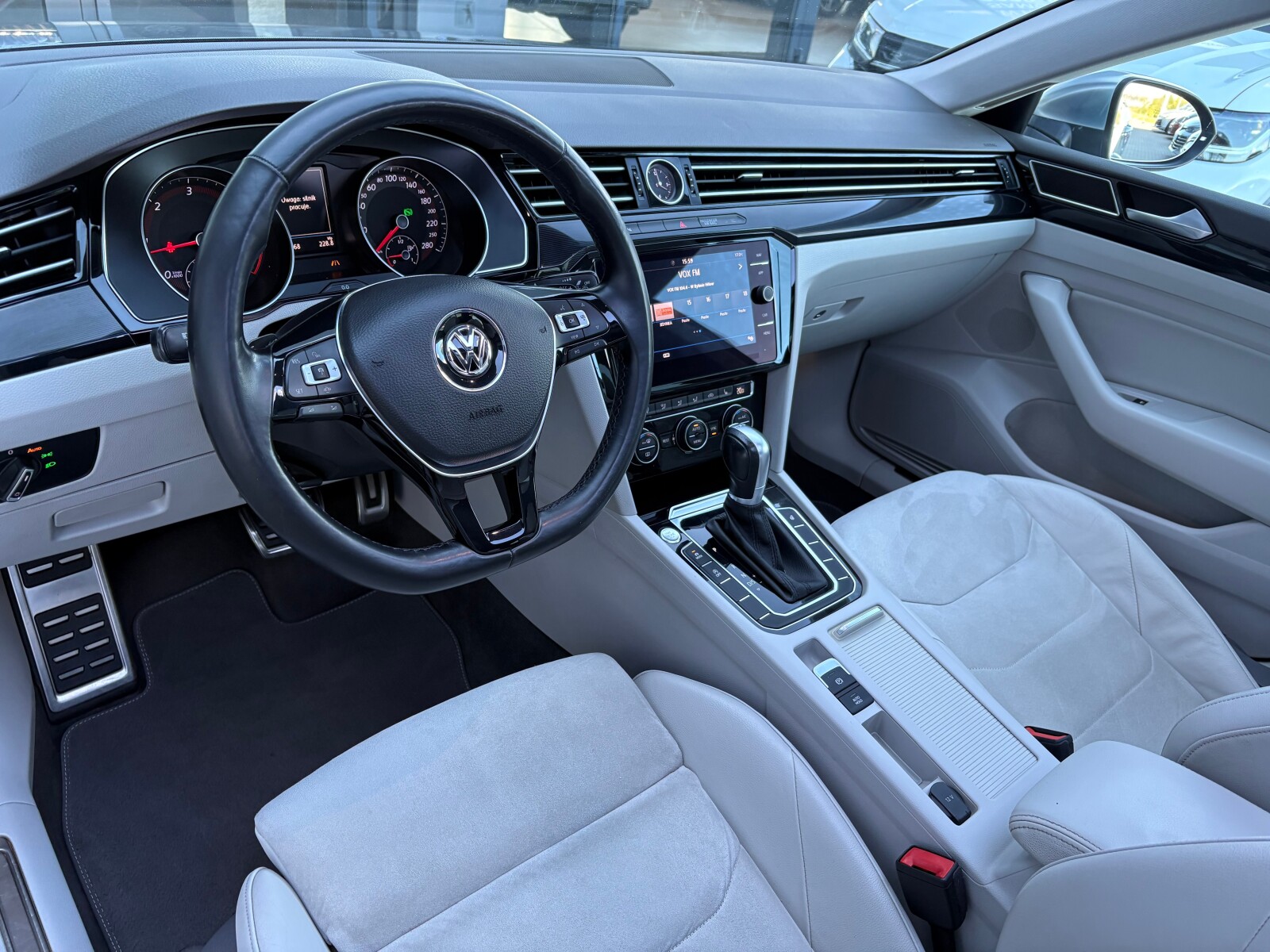 Volkswagen Arteon - zdjęcie 11