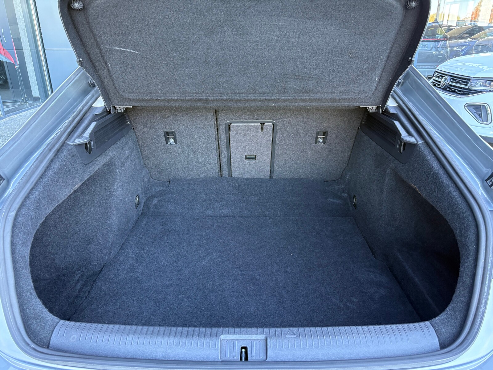 Volkswagen Arteon - zdjęcie 19