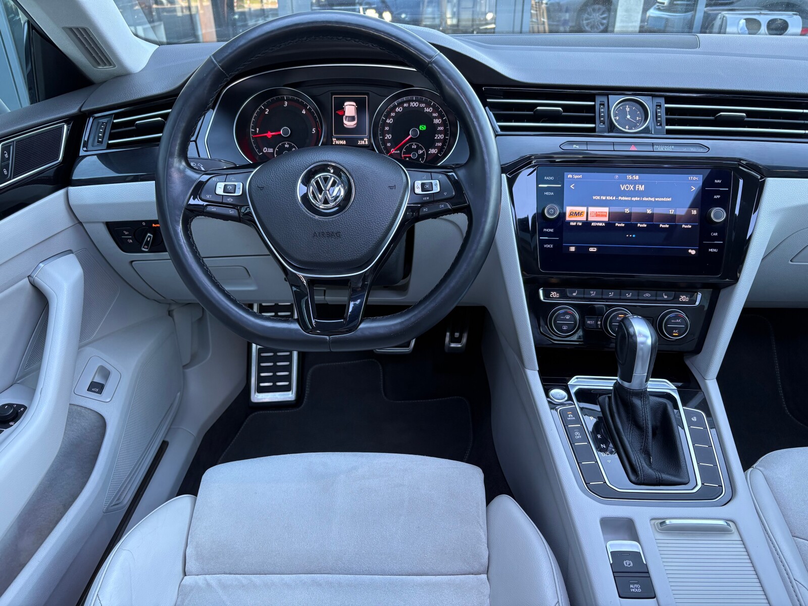 Volkswagen Arteon - zdjęcie 10