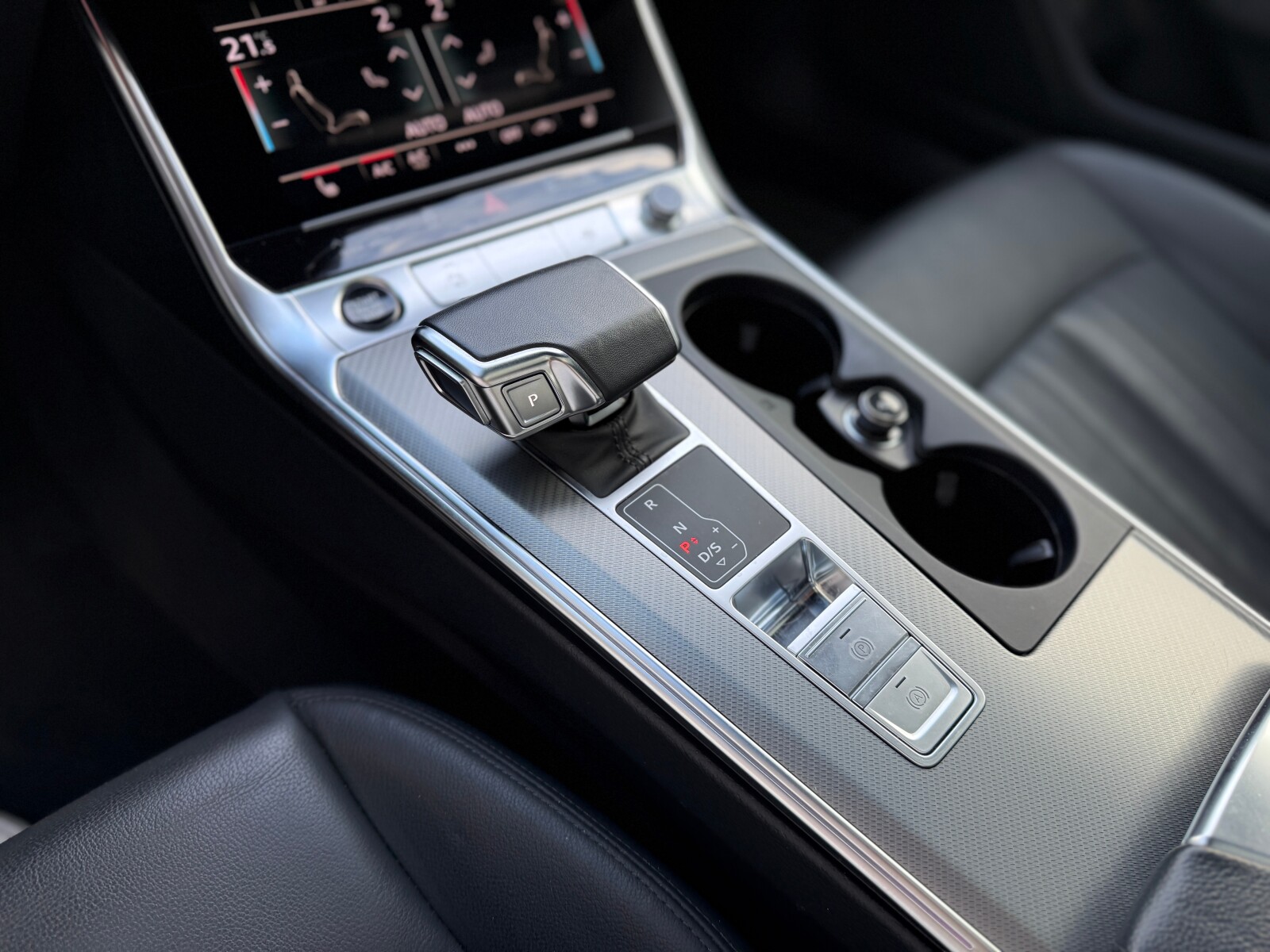 Audi A6 Avant - zdjęcie 24