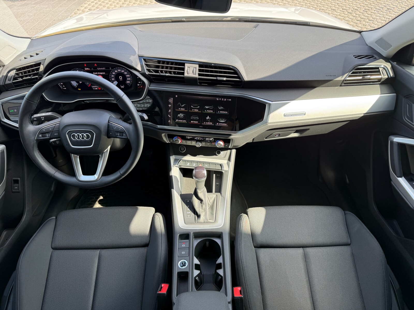 Audi Q3 - zdjęcie 13