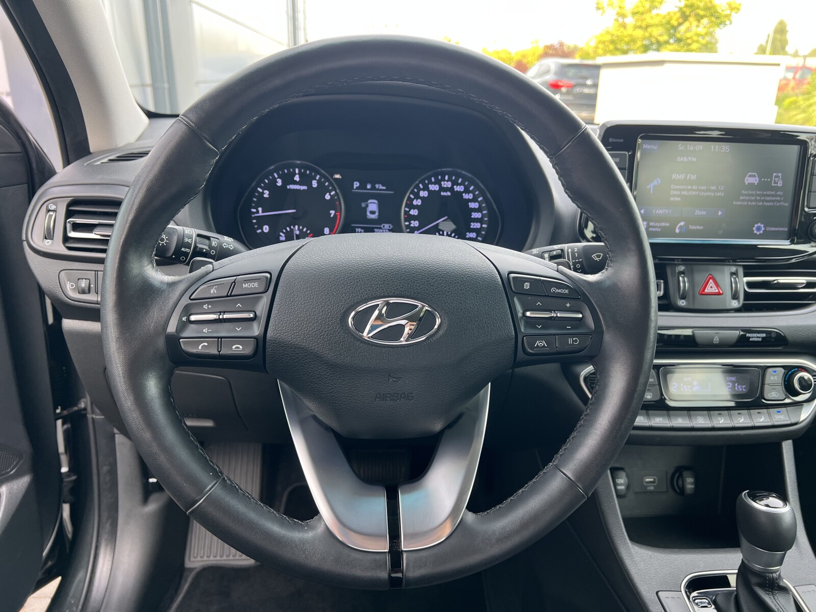 Hyundai i30 - zdjęcie 16
