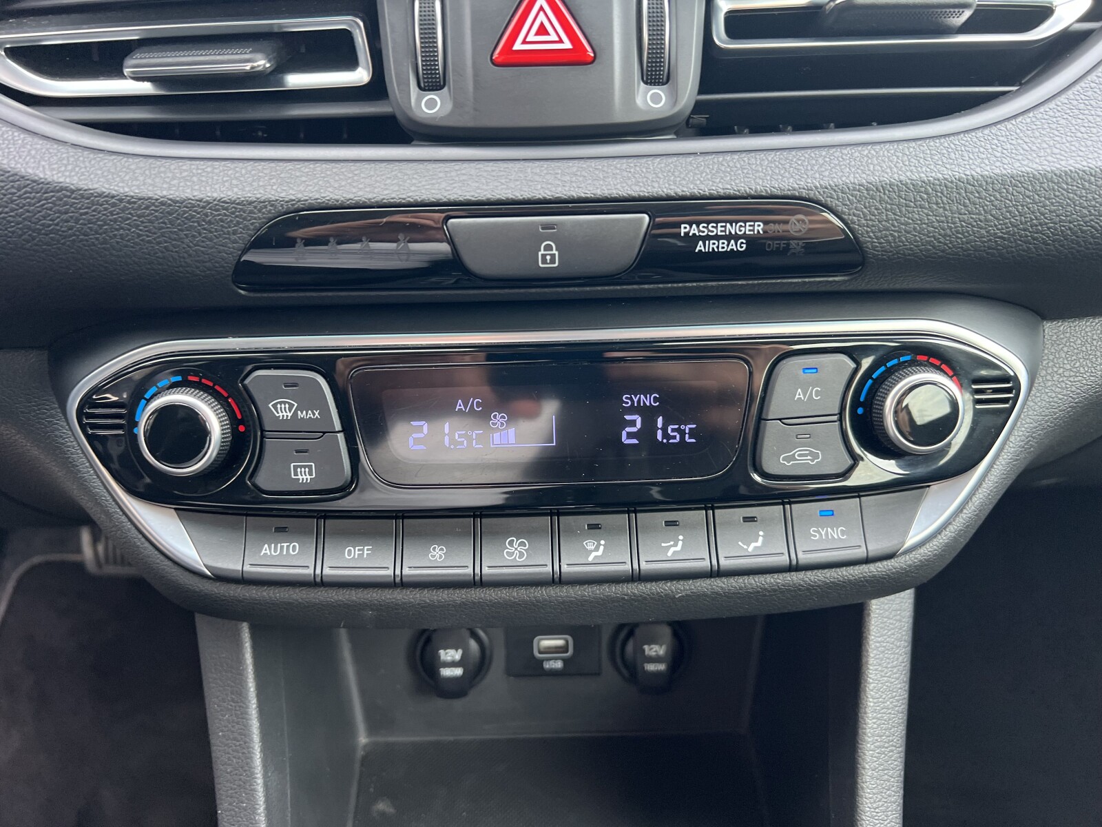 Hyundai i30 - zdjęcie 21