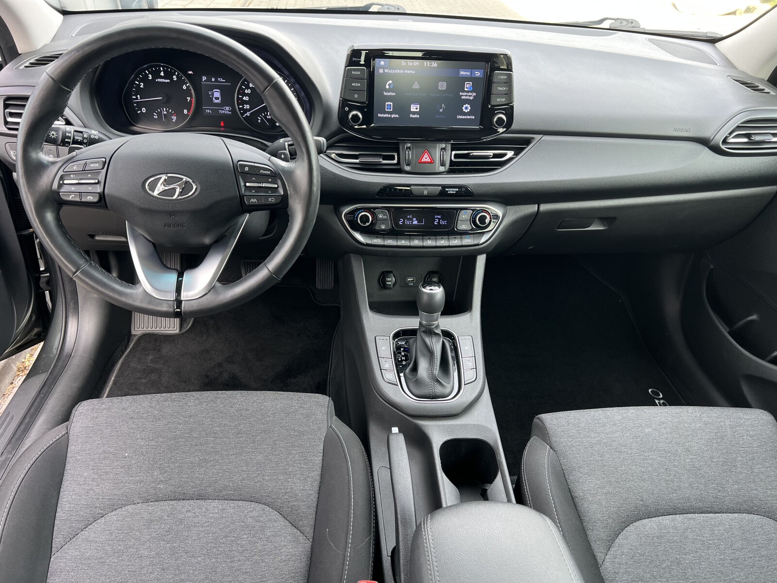 Hyundai i30 - zdjęcie 26