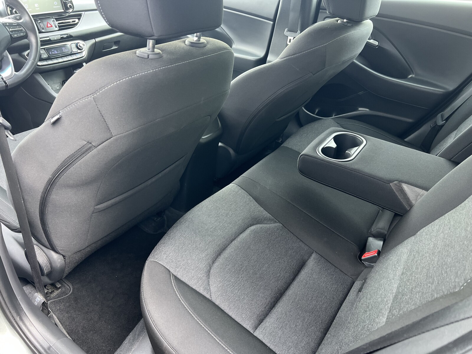 Hyundai i30 - zdjęcie 24