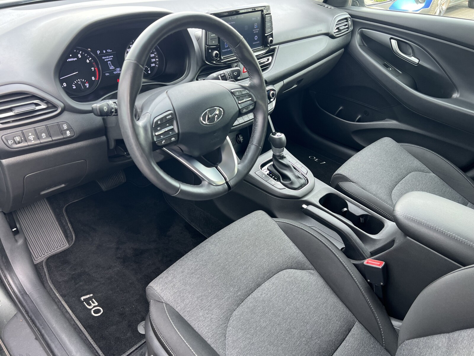 Hyundai i30 - zdjęcie 23