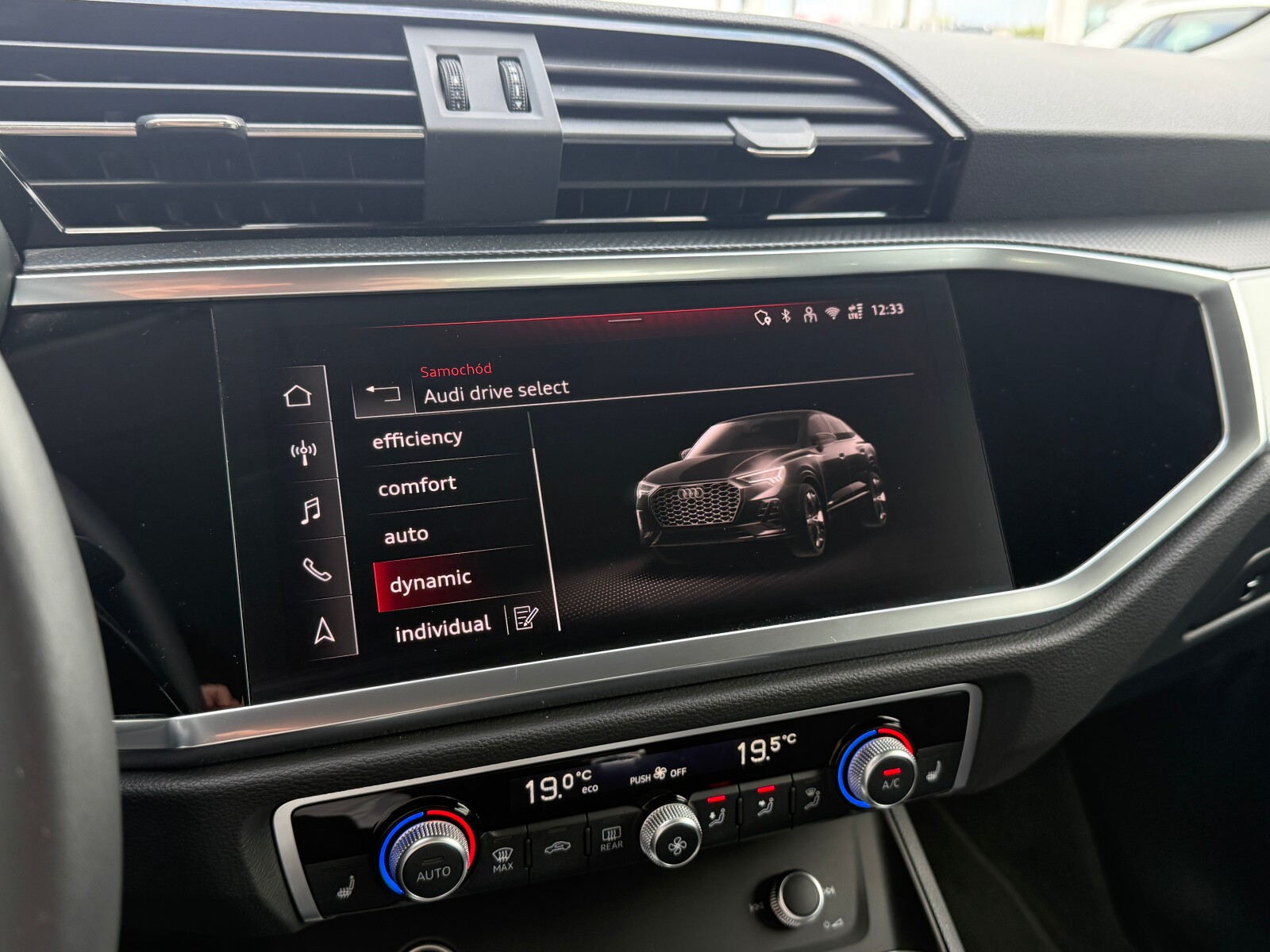 Audi Q3 Sportback - zdjęcie 29