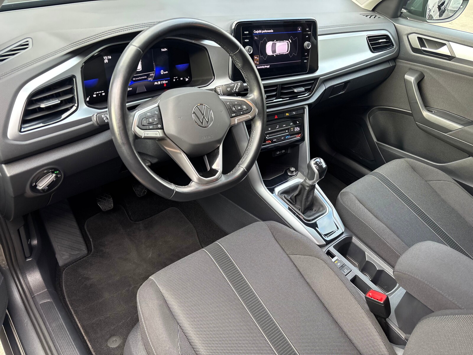 Volkswagen T-Roc - zdjęcie 15