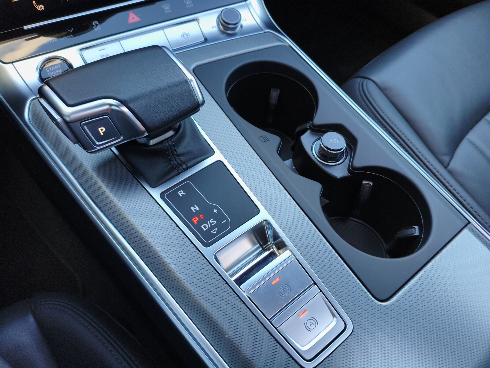 Audi A6 Avant - zdjęcie 20