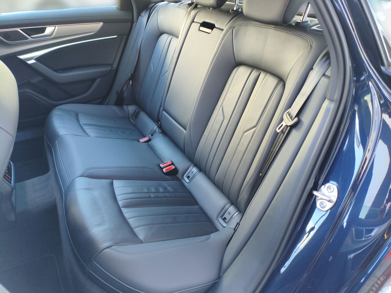 Audi A6 Avant - zdjęcie 10