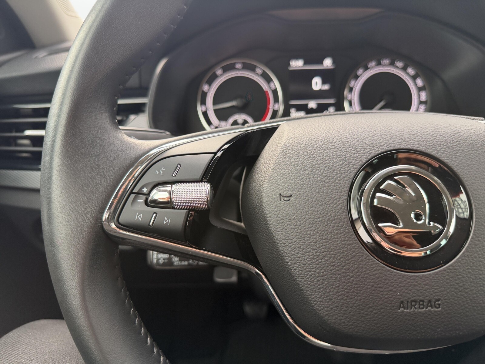 Škoda Kamiq - zdjęcie 16