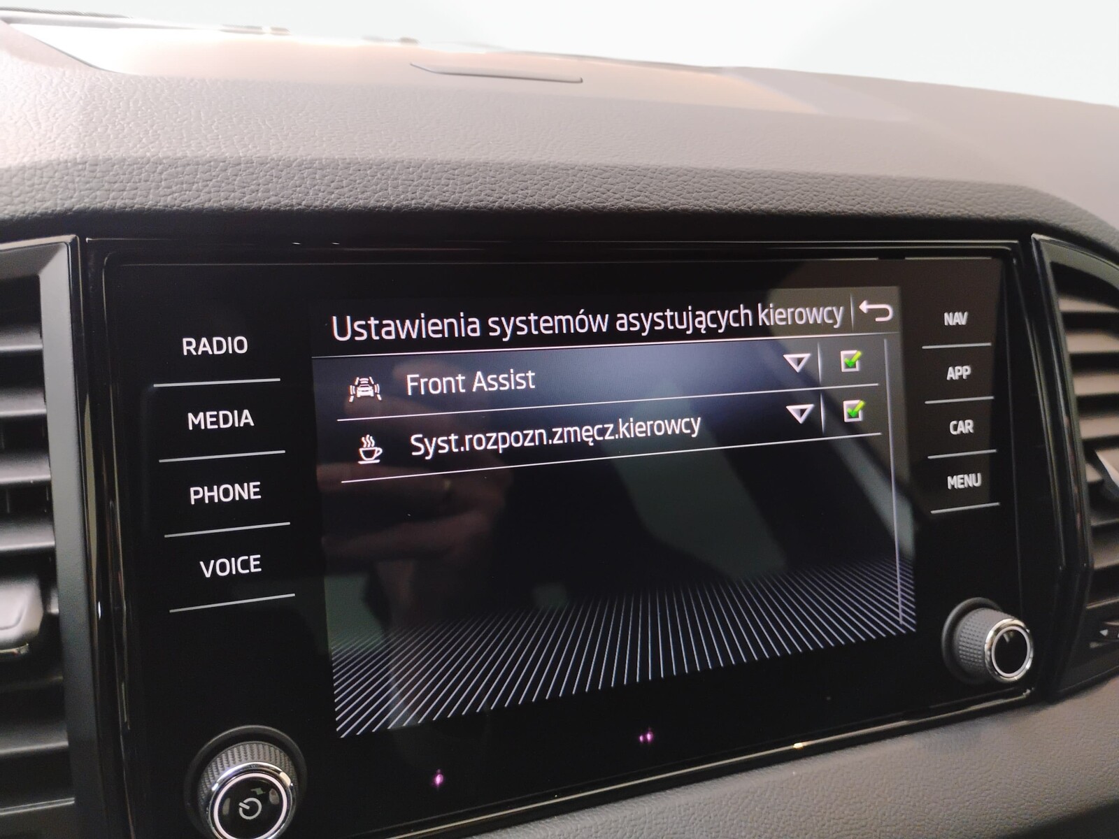 Škoda Karoq - zdjęcie 30