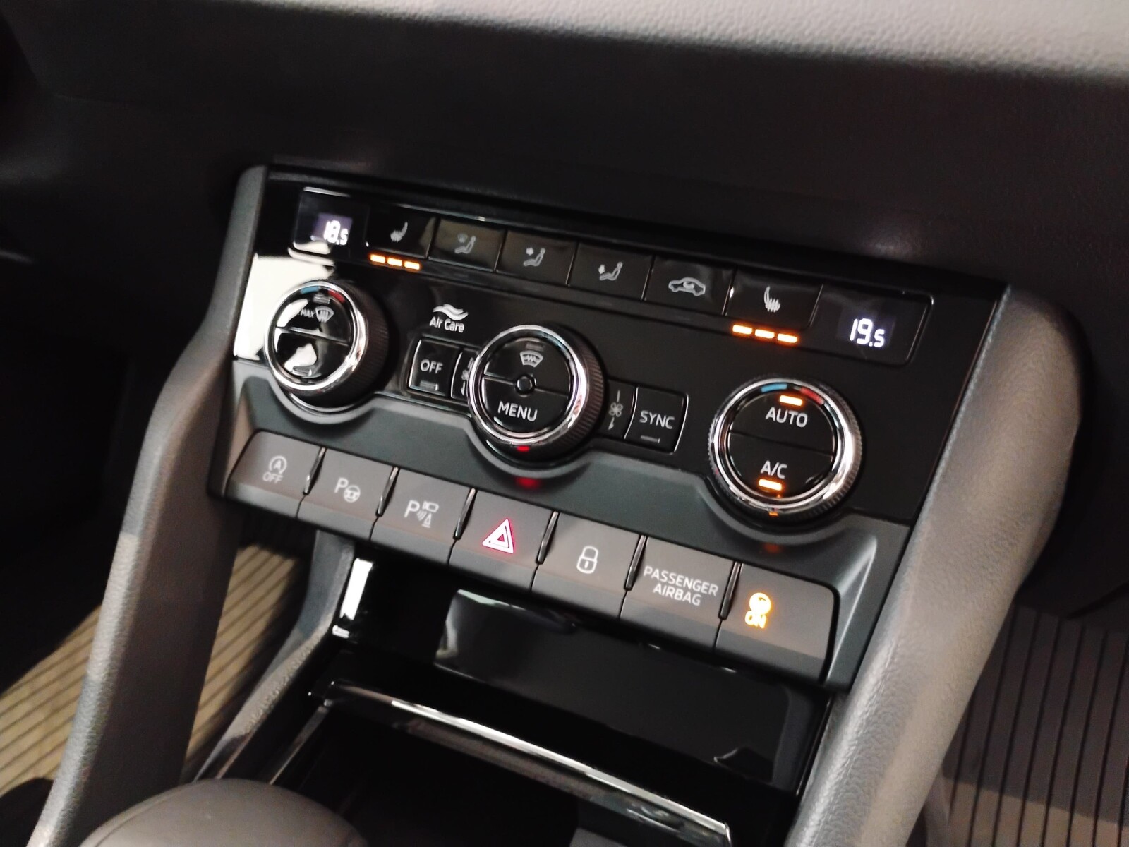 Škoda Karoq - zdjęcie 16