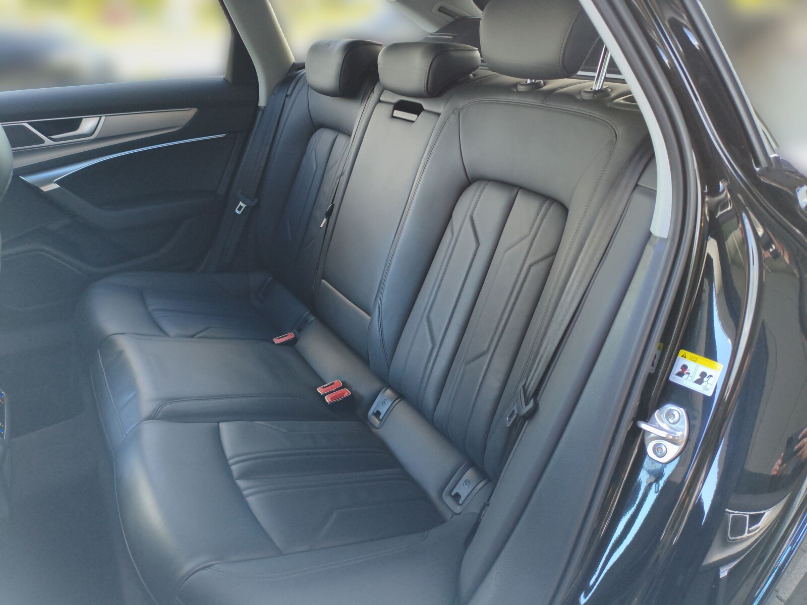 Audi A6 Avant - zdjęcie 10