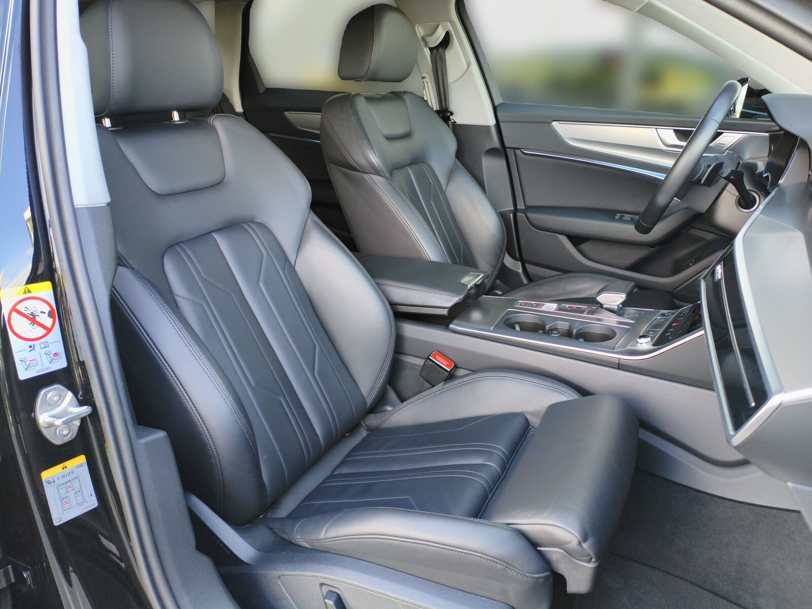 Audi A6 Avant - zdjęcie 12
