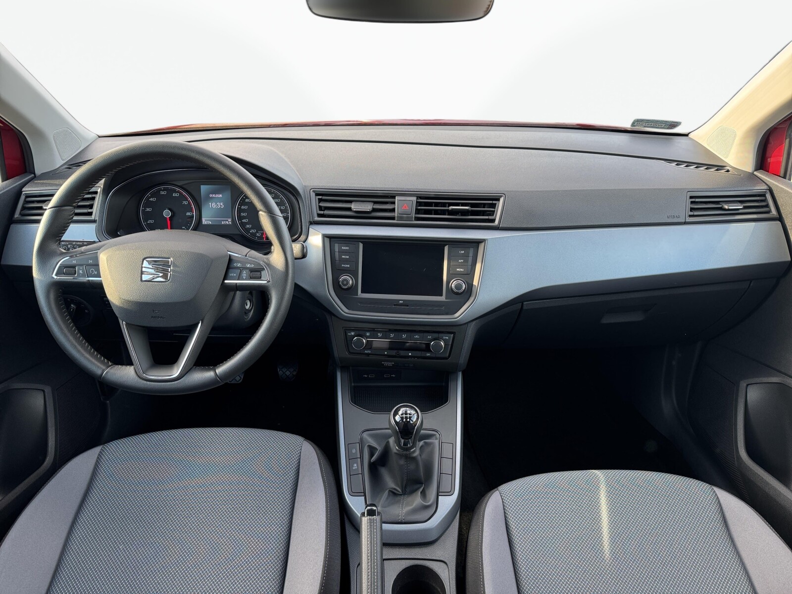 Seat Arona - zdjęcie 10