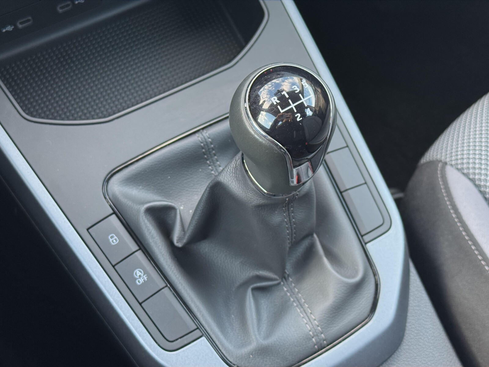 Seat Arona - zdjęcie 20