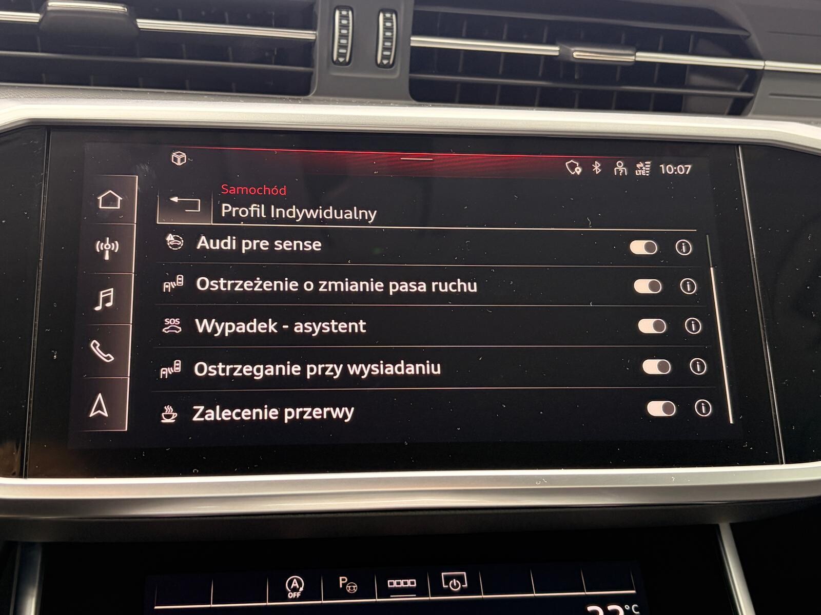 Audi A6 Avant - zdjęcie 38