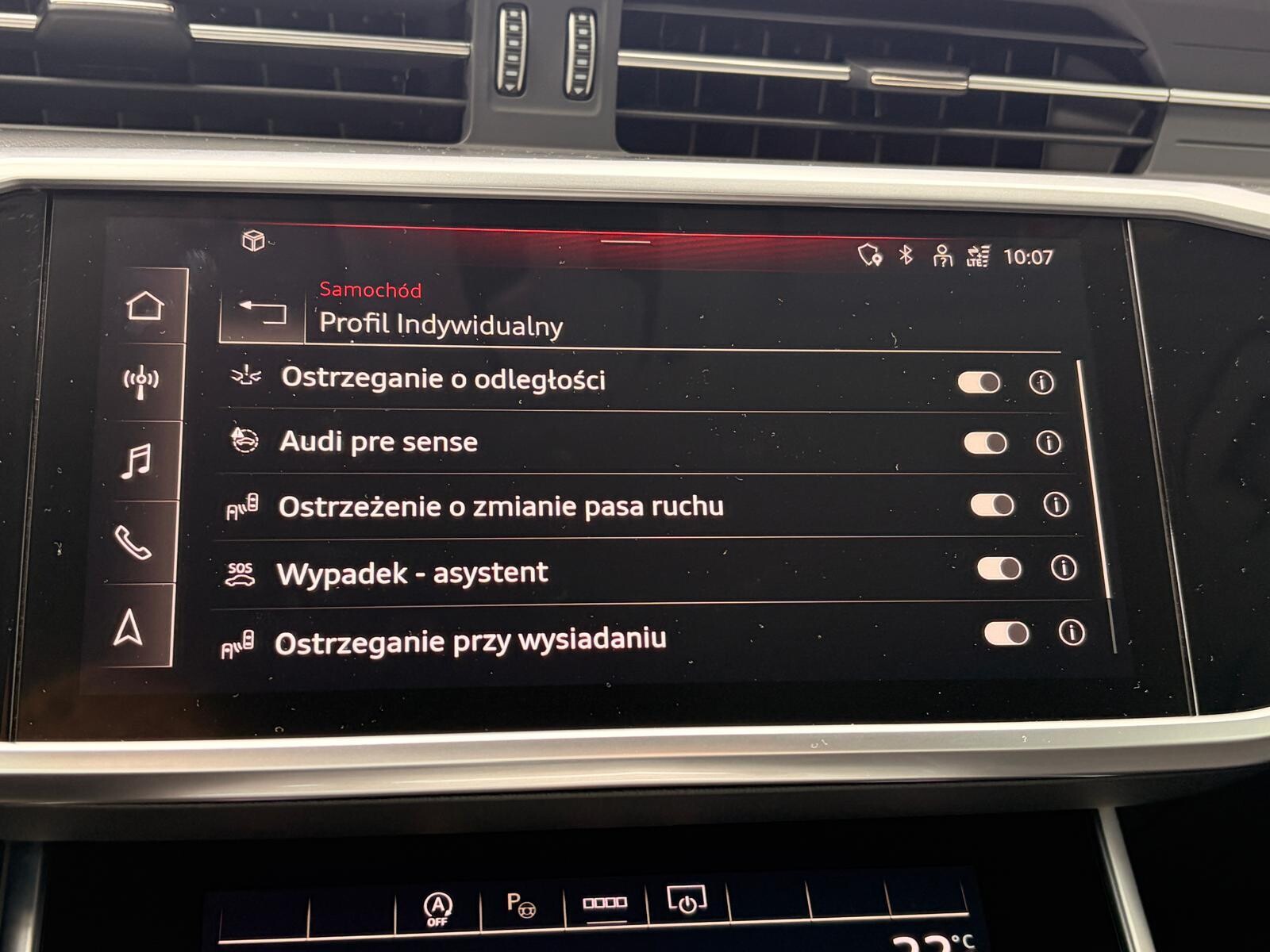 Audi A6 Avant - zdjęcie 37