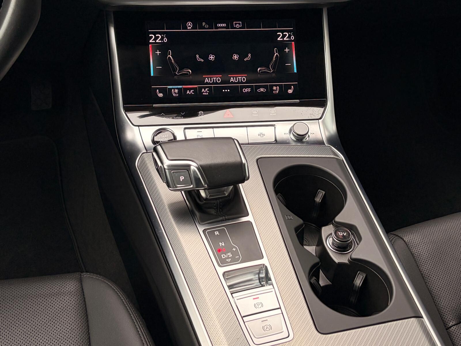 Audi A6 Avant - zdjęcie 29