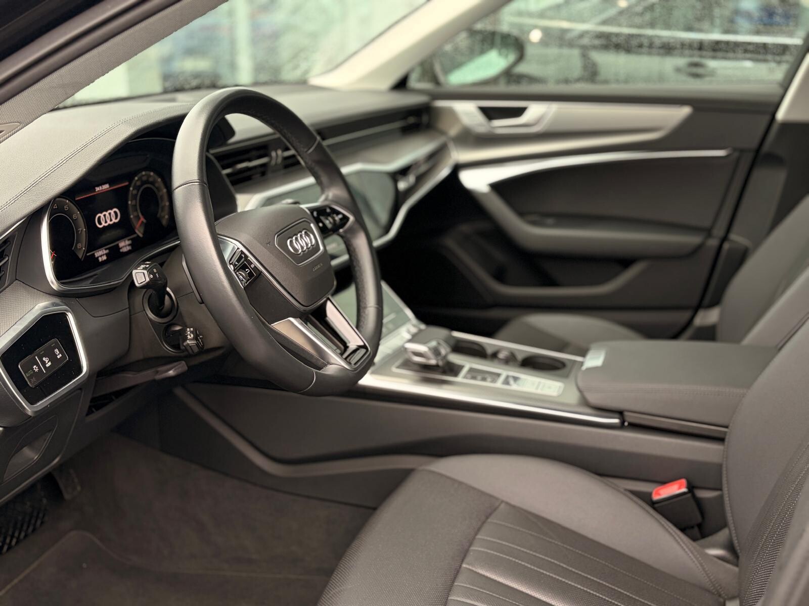 Audi A6 Avant - zdjęcie 15