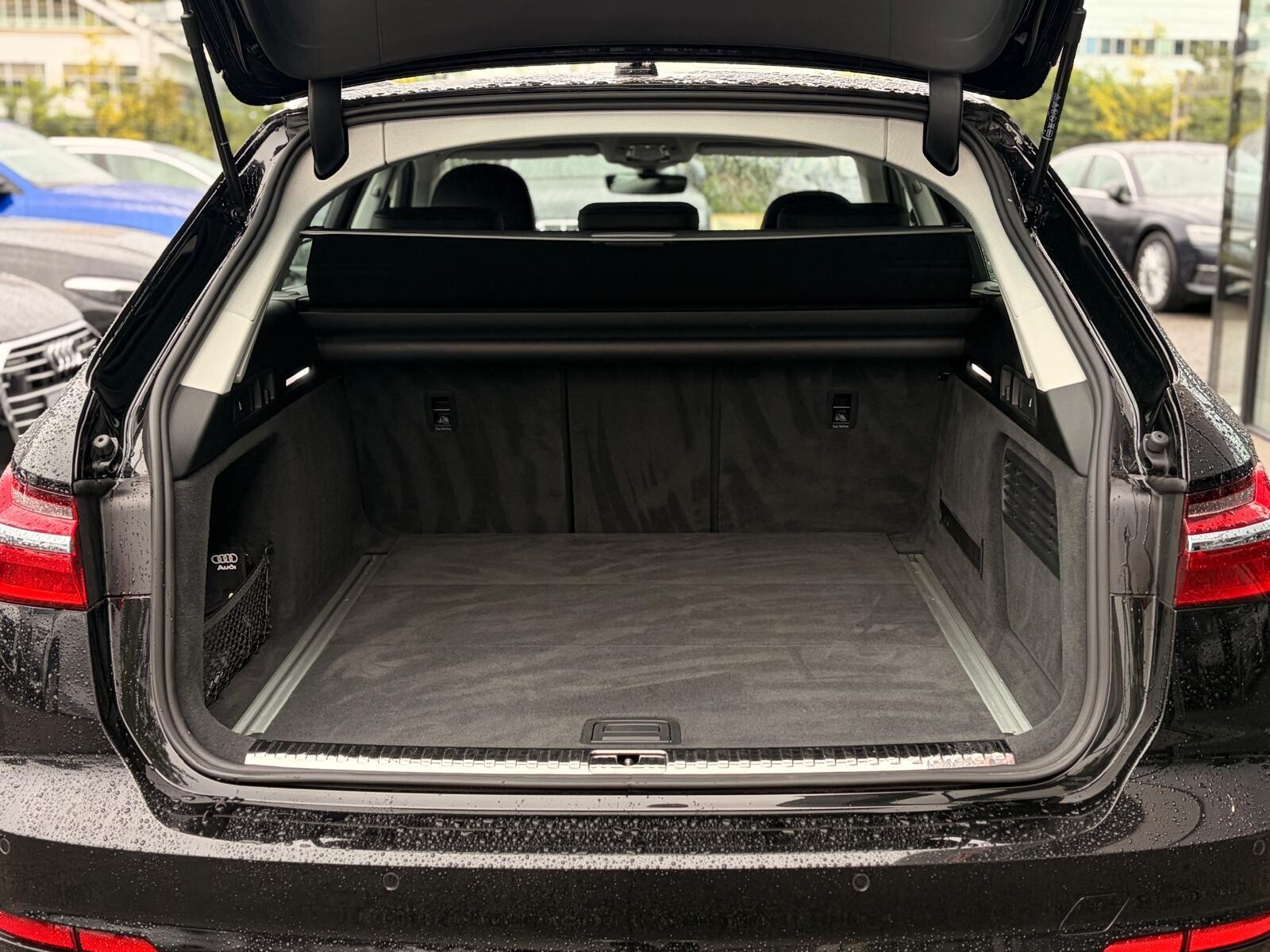 Audi A6 Avant - zdjęcie 12
