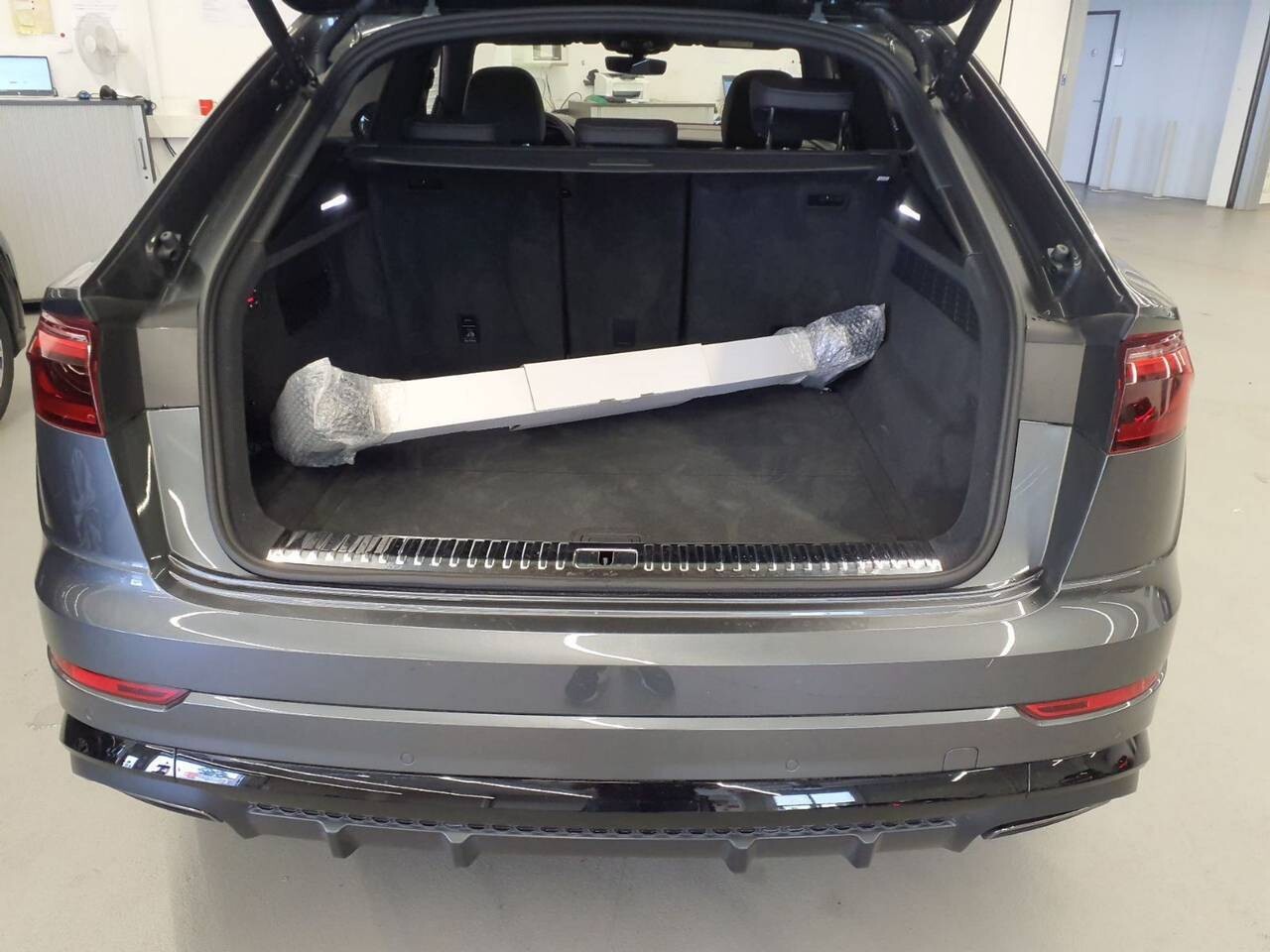 Audi Q8 - zdjęcie 10