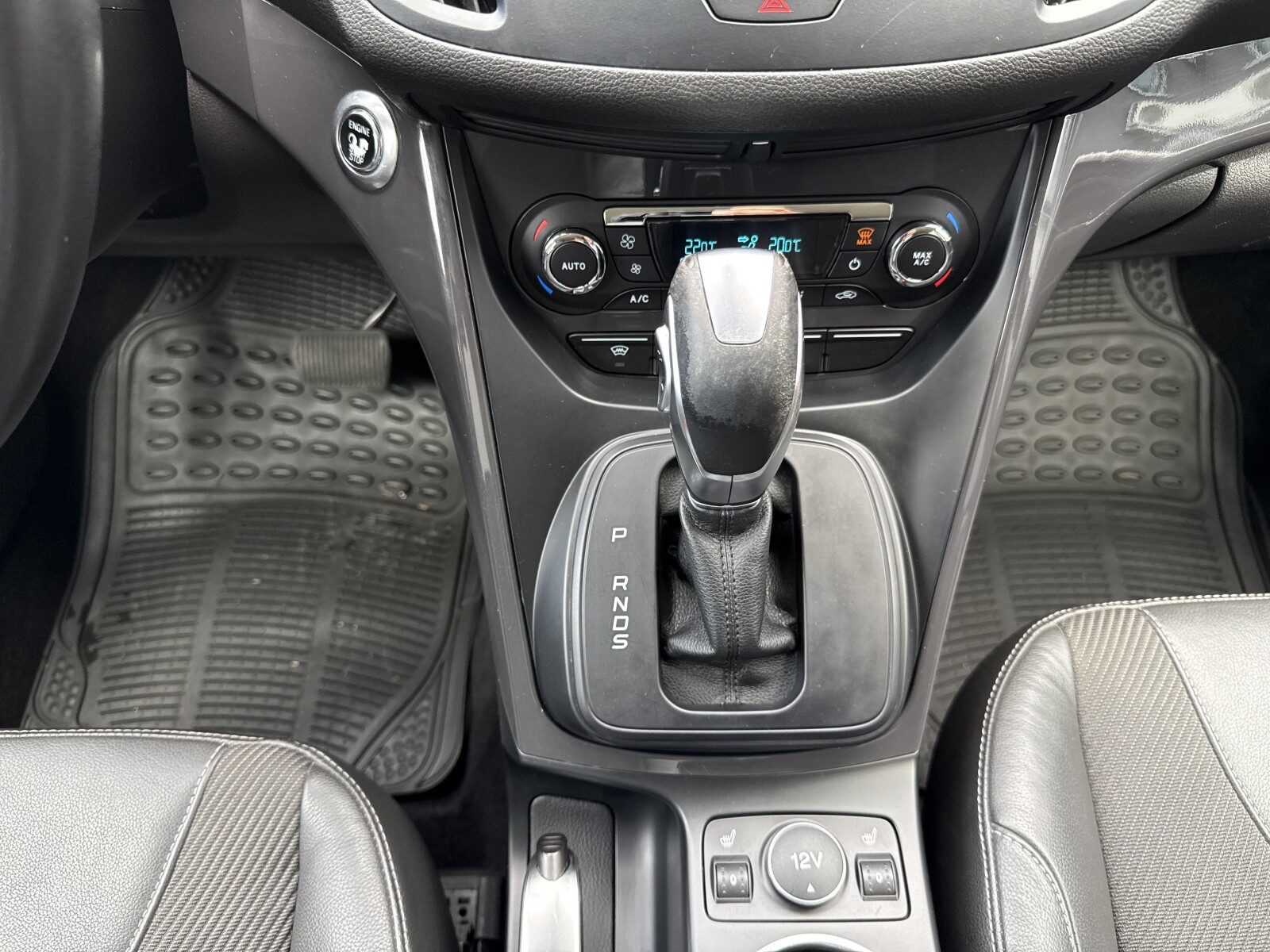 Ford Kuga - zdjęcie 15