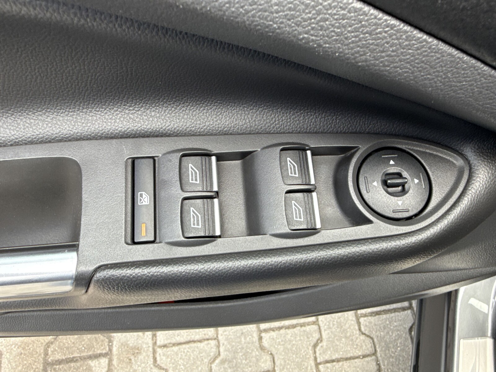Ford Kuga - zdjęcie 19