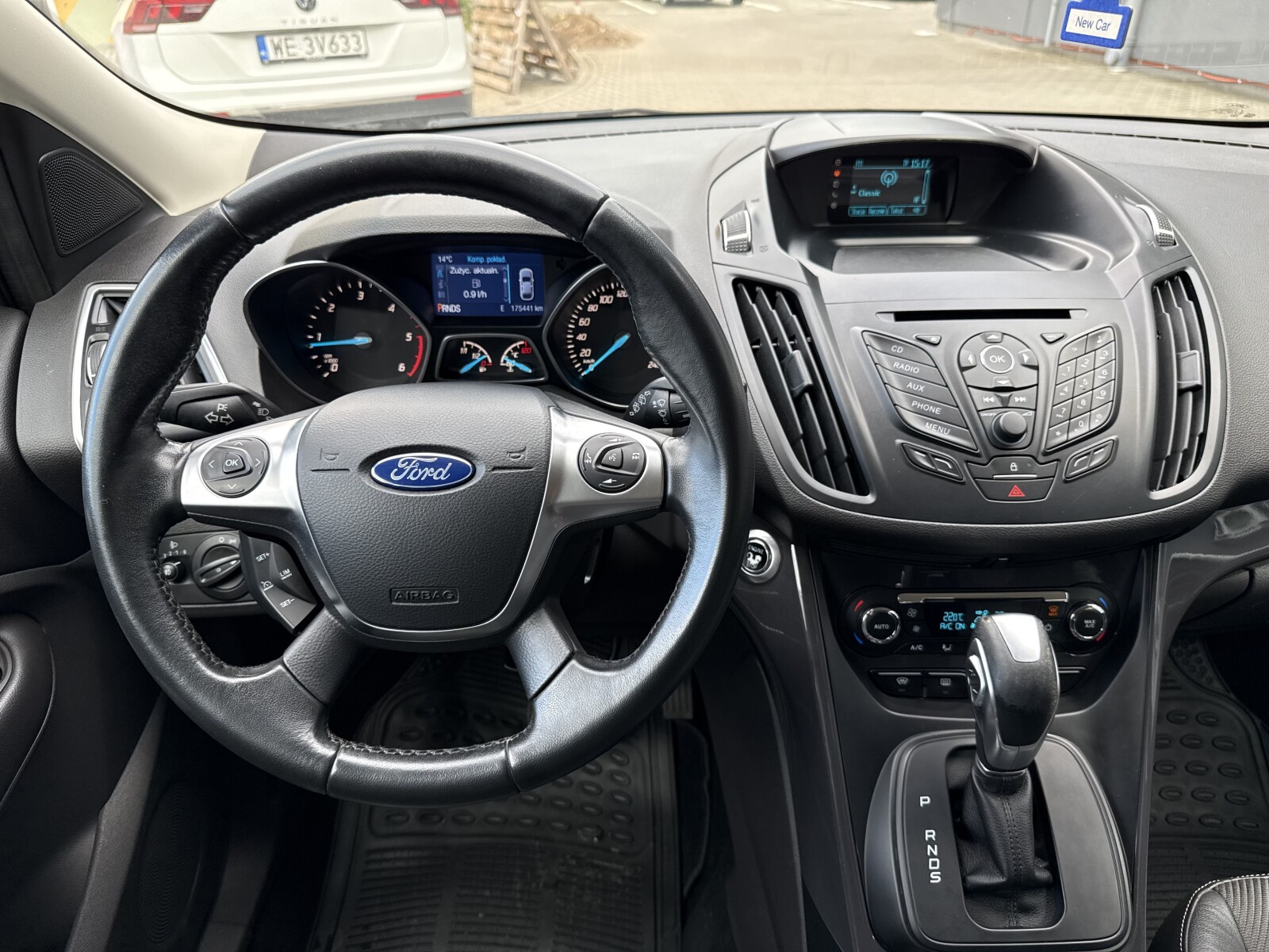 Ford Kuga - zdjęcie 13