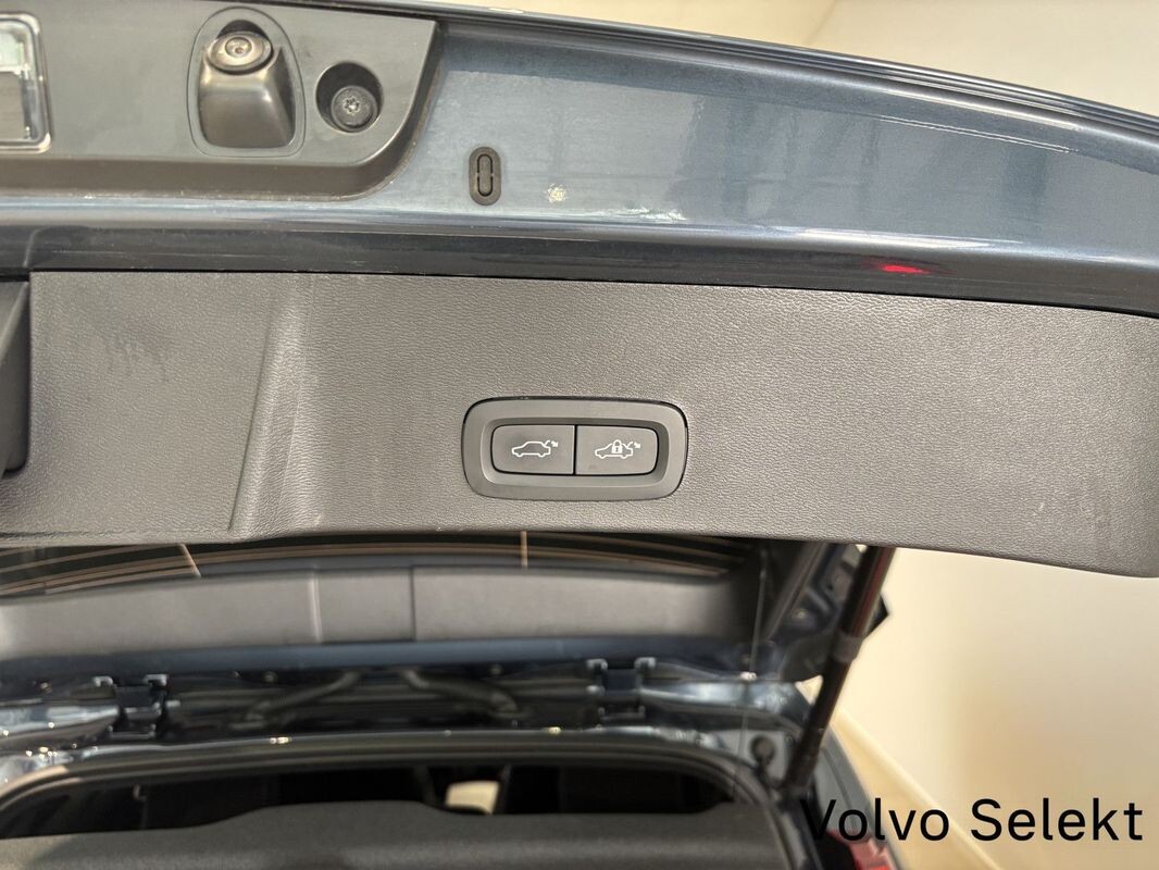 Volvo XC 40 - zdjęcie 18