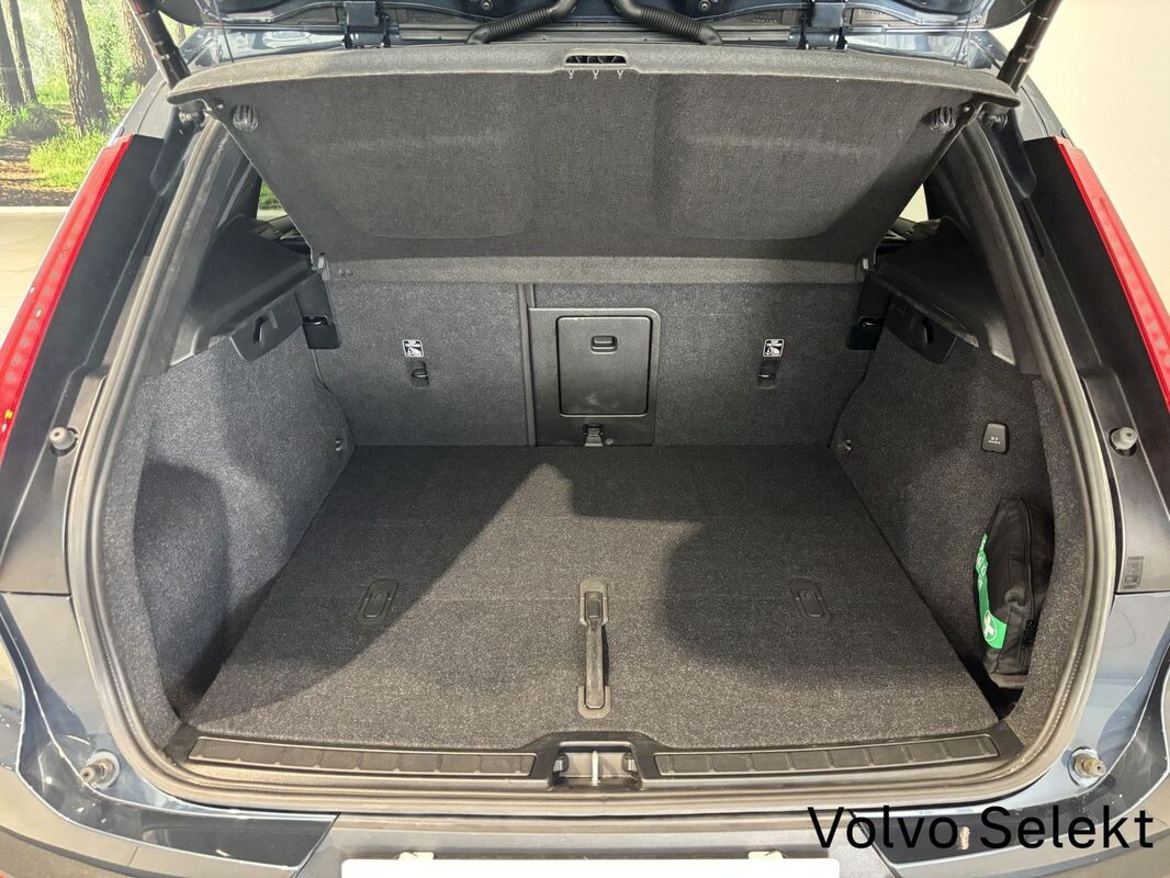 Volvo XC 40 - zdjęcie 17
