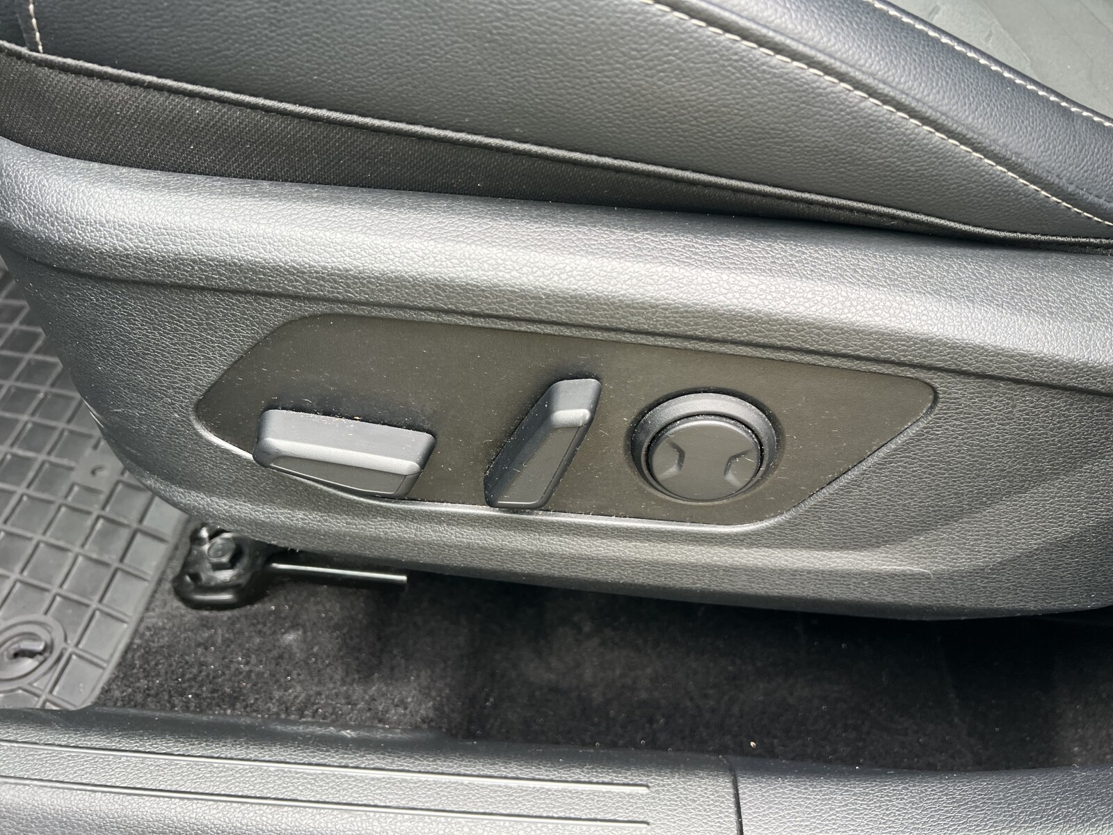 Kia Sportage - zdjęcie 15