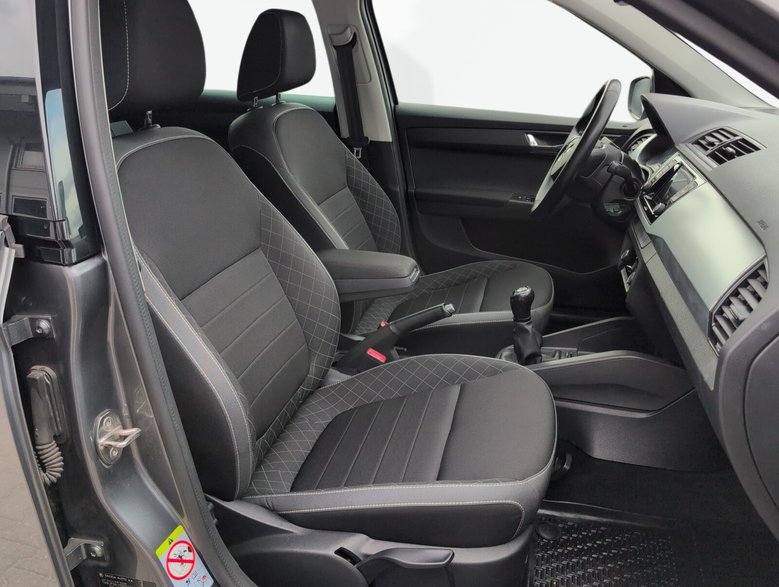 Škoda Fabia - zdjęcie 14