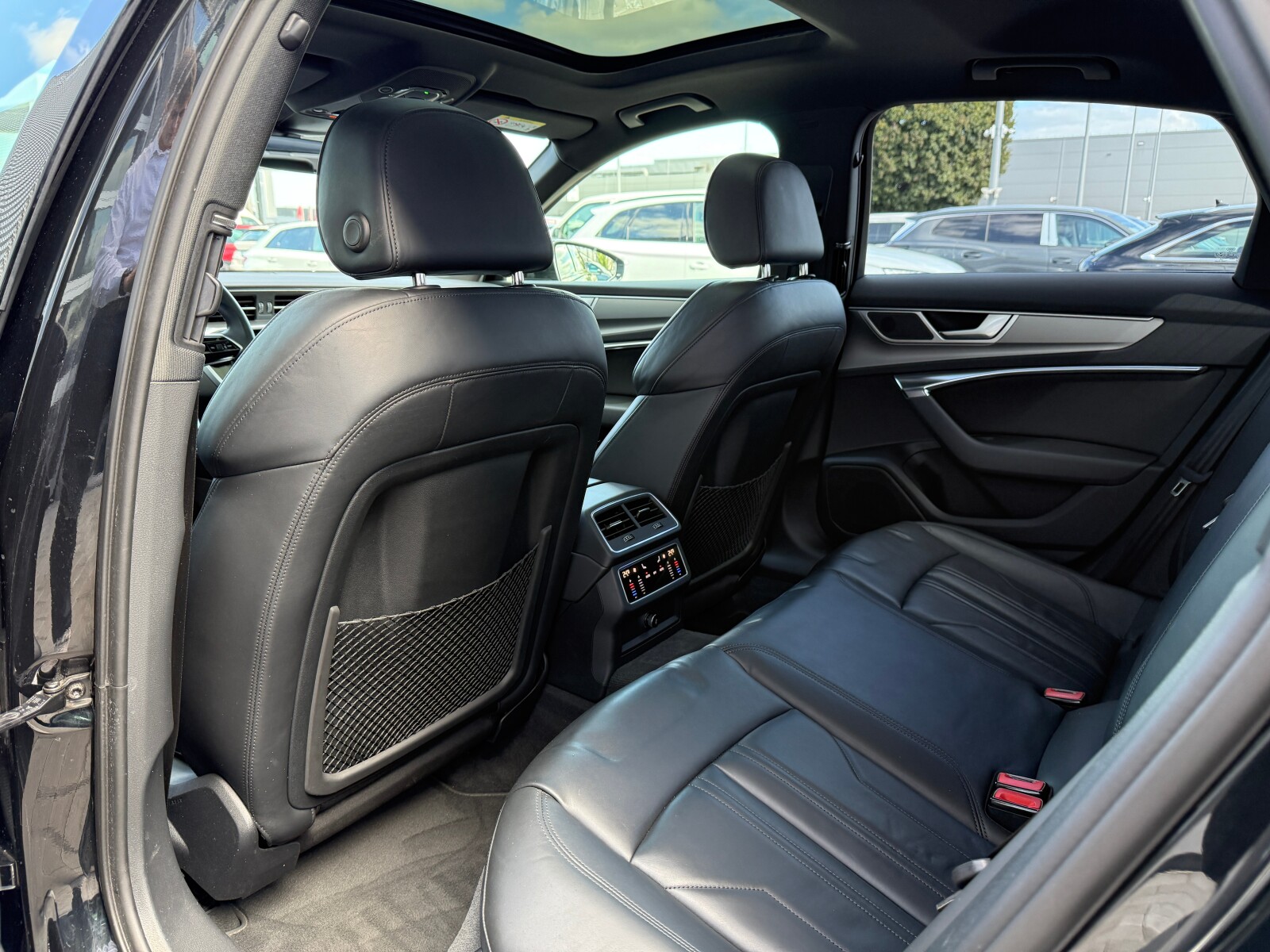 Audi A6 Limousine - zdjęcie 10