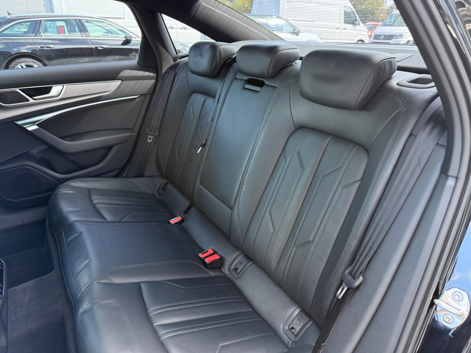 Audi A6 Limousine - zdjęcie 11