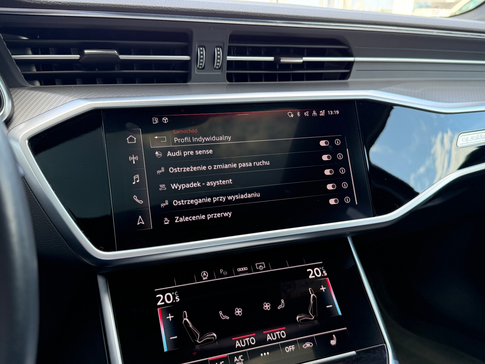 Audi A6 Limousine - zdjęcie 35