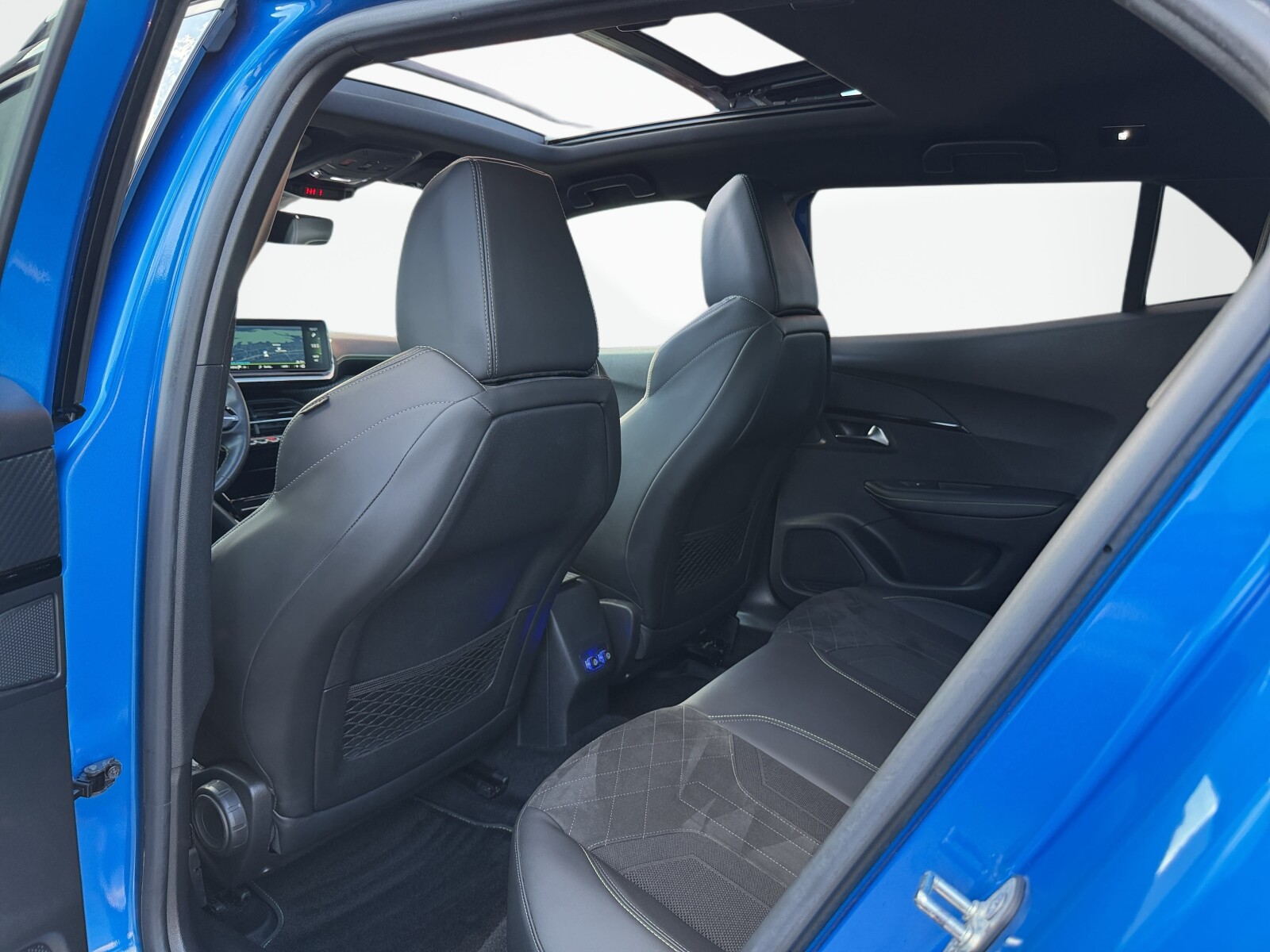 Peugeot 2008 - zdjęcie 32