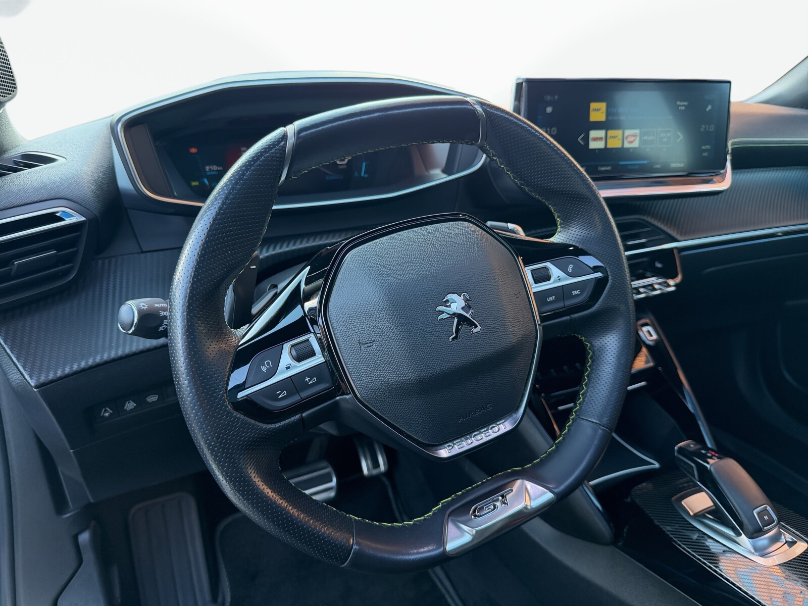 Peugeot 2008 - zdjęcie 10