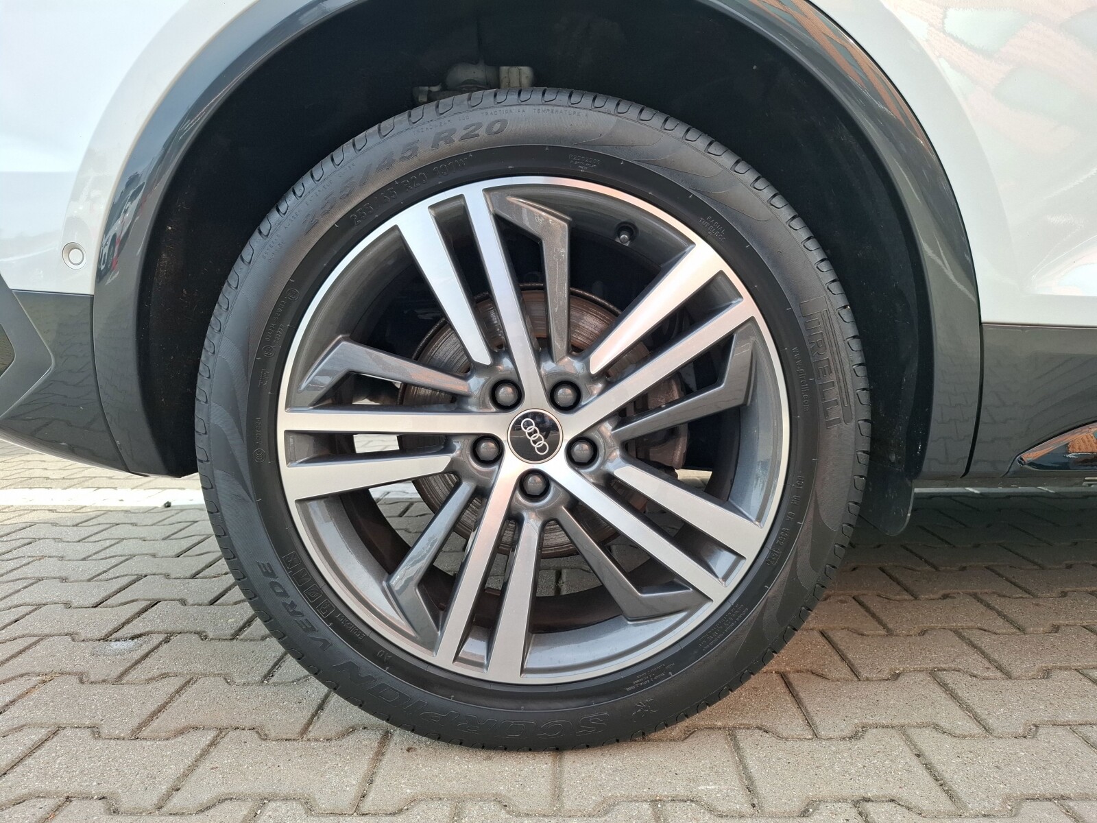 Audi Q5 Sportback - zdjęcie 16
