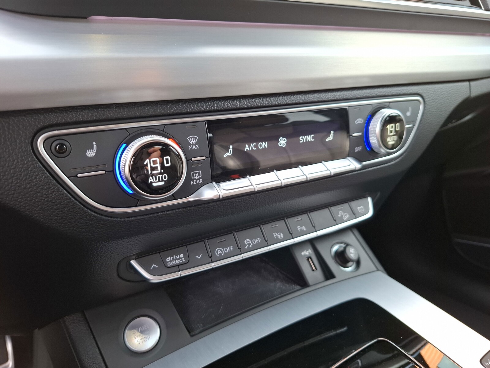 Audi Q5 Sportback - zdjęcie 31