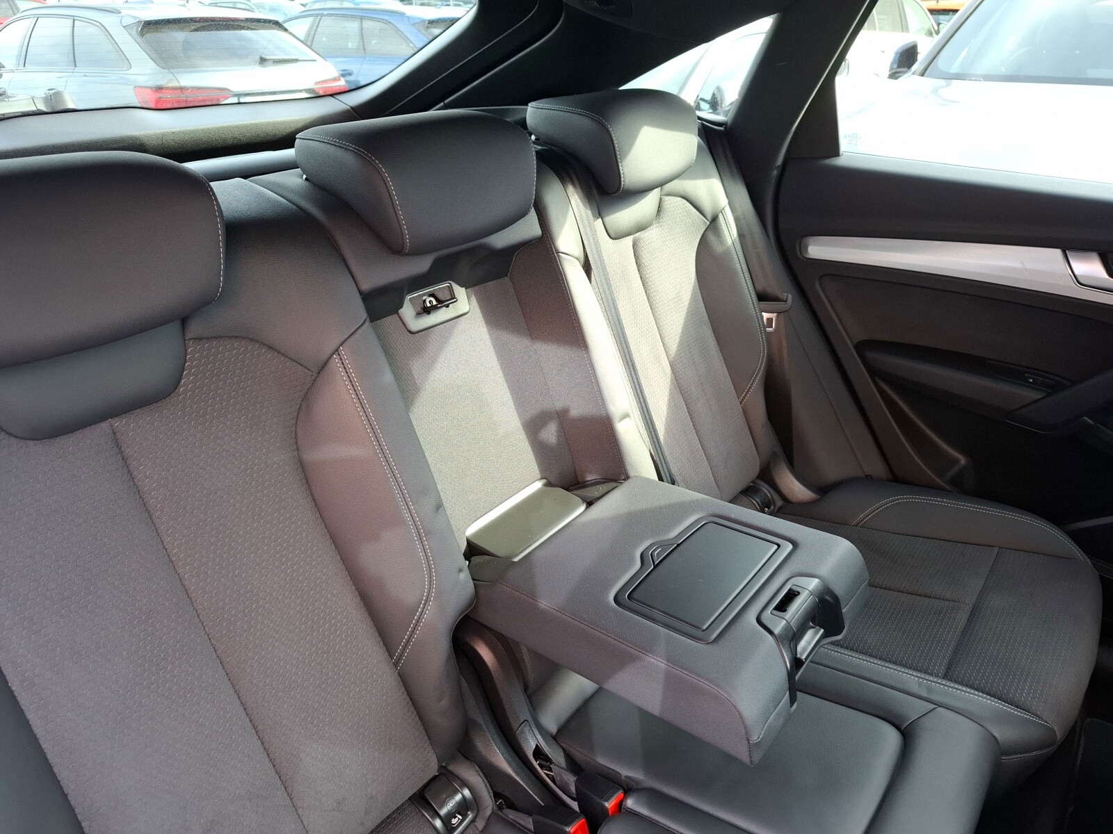 Audi Q5 Sportback - zdjęcie 21