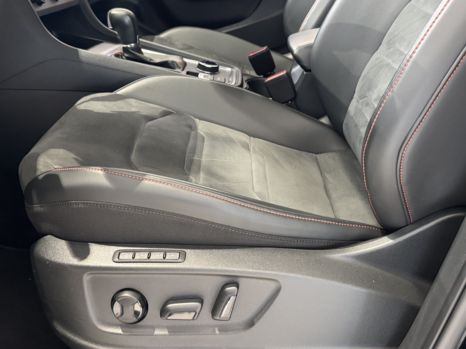 Seat Ateca - zdjęcie 20