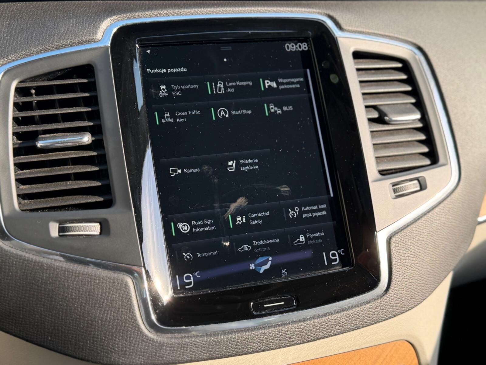 Volvo XC 90 - zdjęcie 37