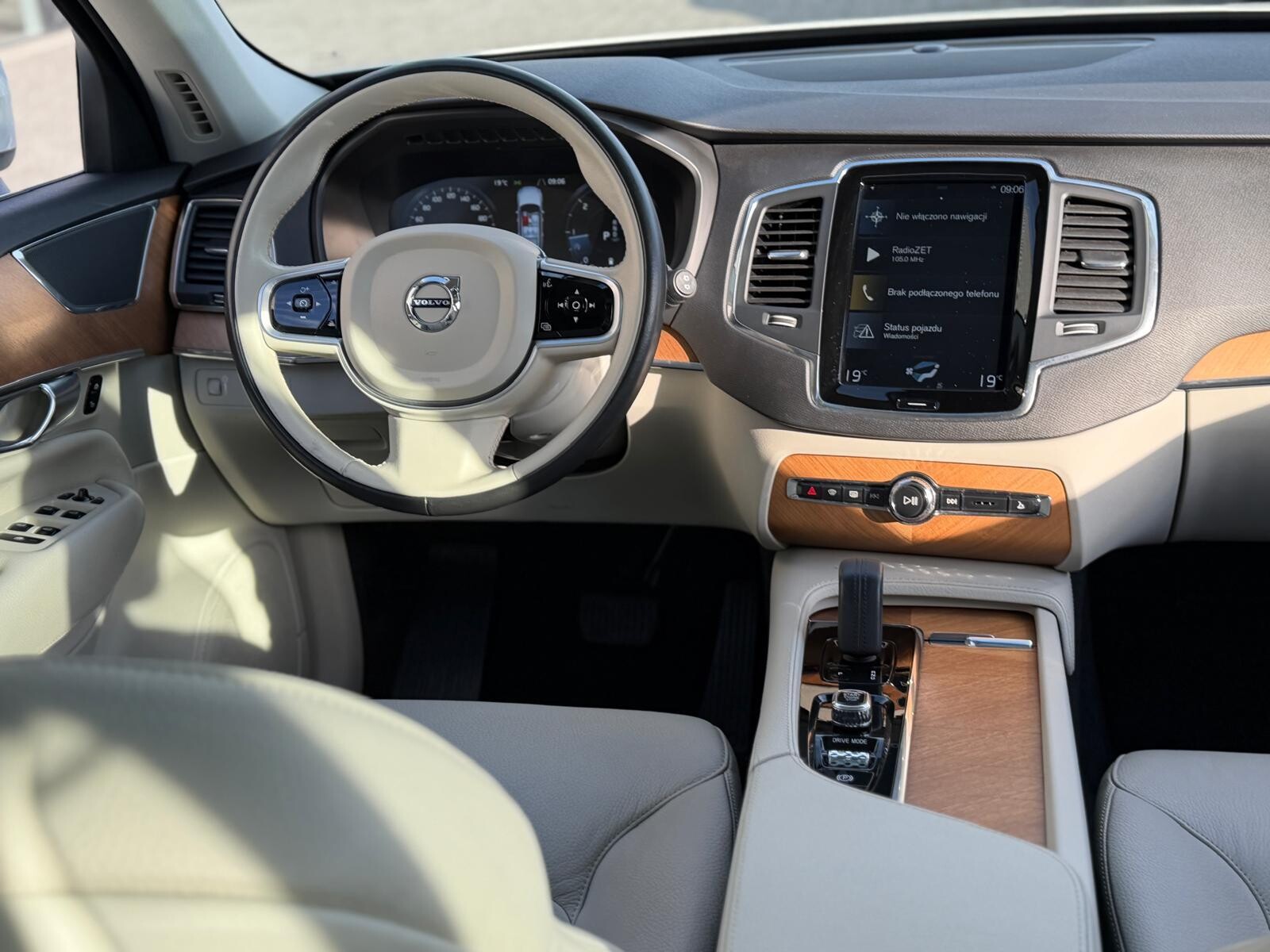 Volvo XC 90 - zdjęcie 22