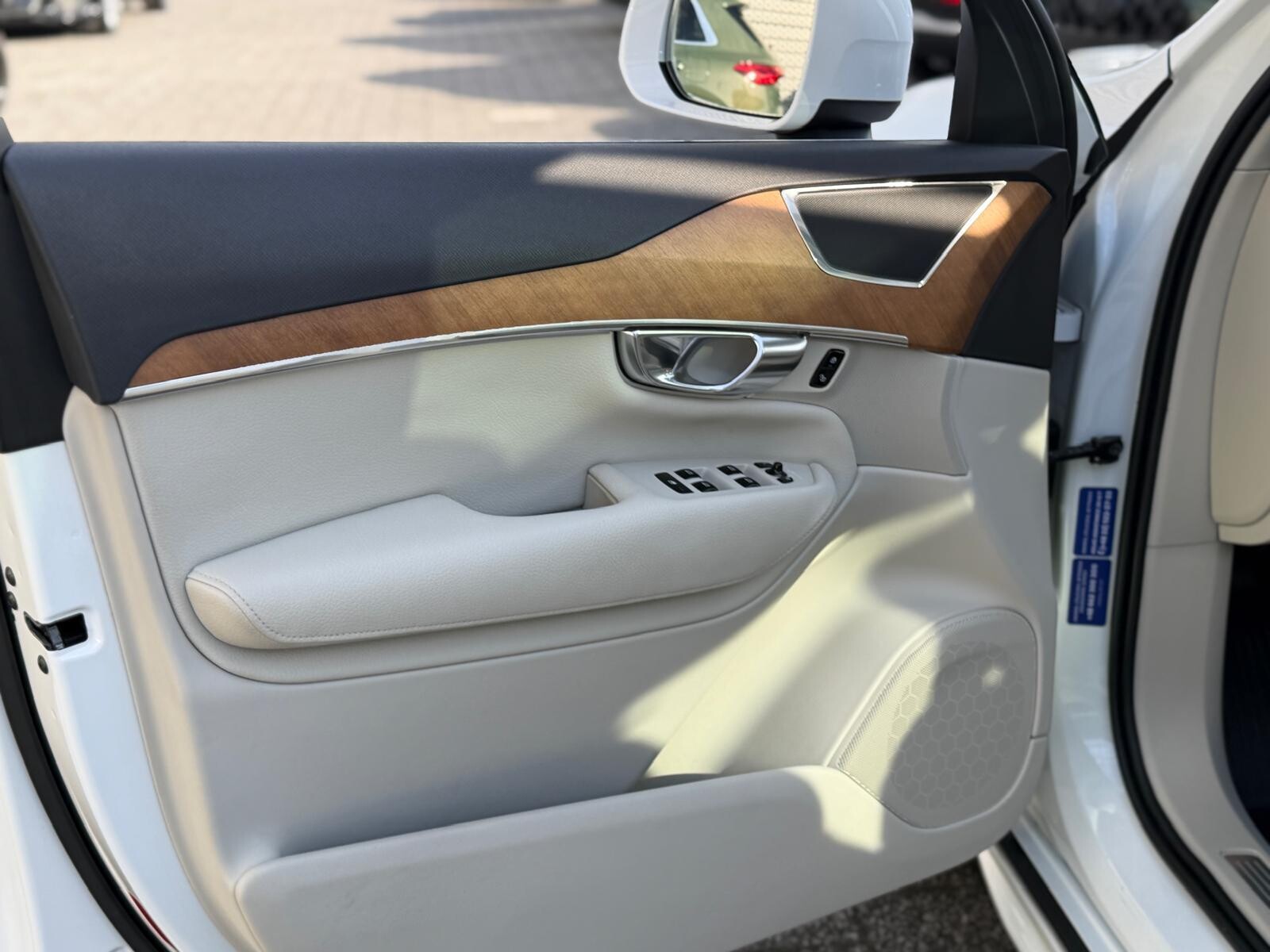 Volvo XC 90 - zdjęcie 26