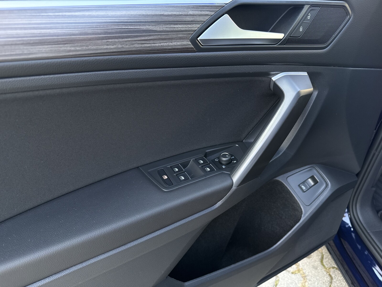 Volkswagen Tiguan Allspace - zdjęcie 11