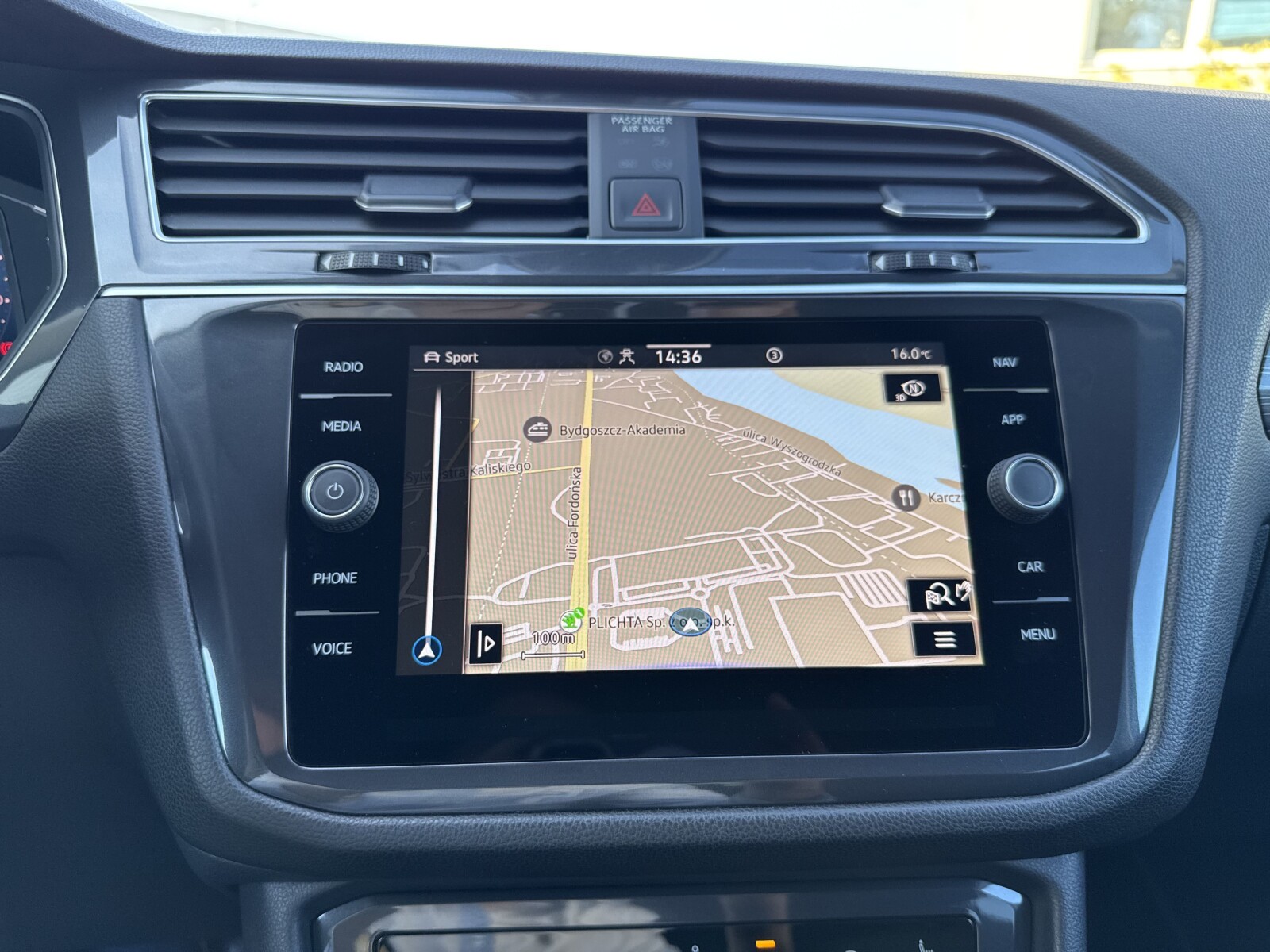 Volkswagen Tiguan Allspace - zdjęcie 27