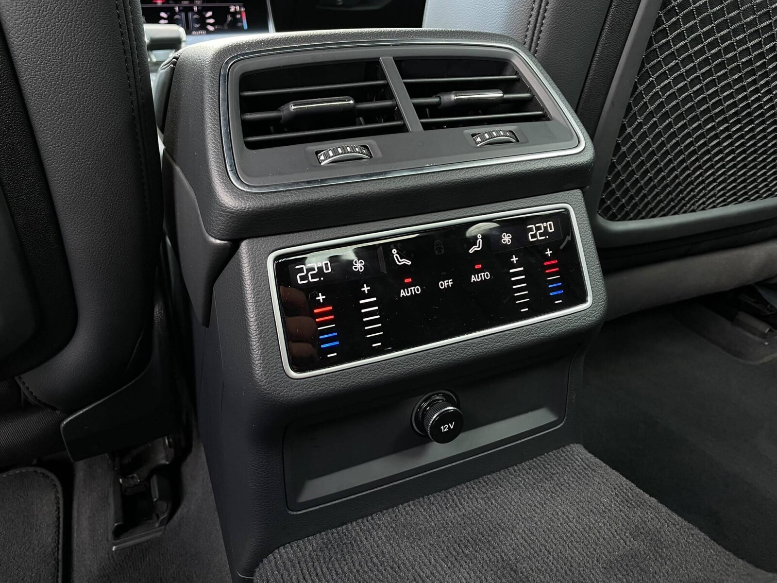 Audi A6 Limousine - zdjęcie 13