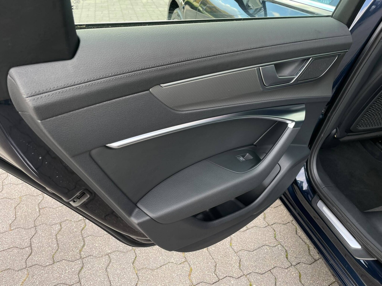 Audi A6 Limousine - zdjęcie 10